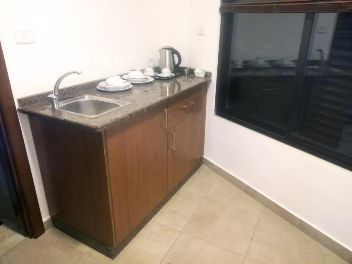 سما عمان للشقق الفندقية Sama Amman Hotel Apartments Exteriör bild
